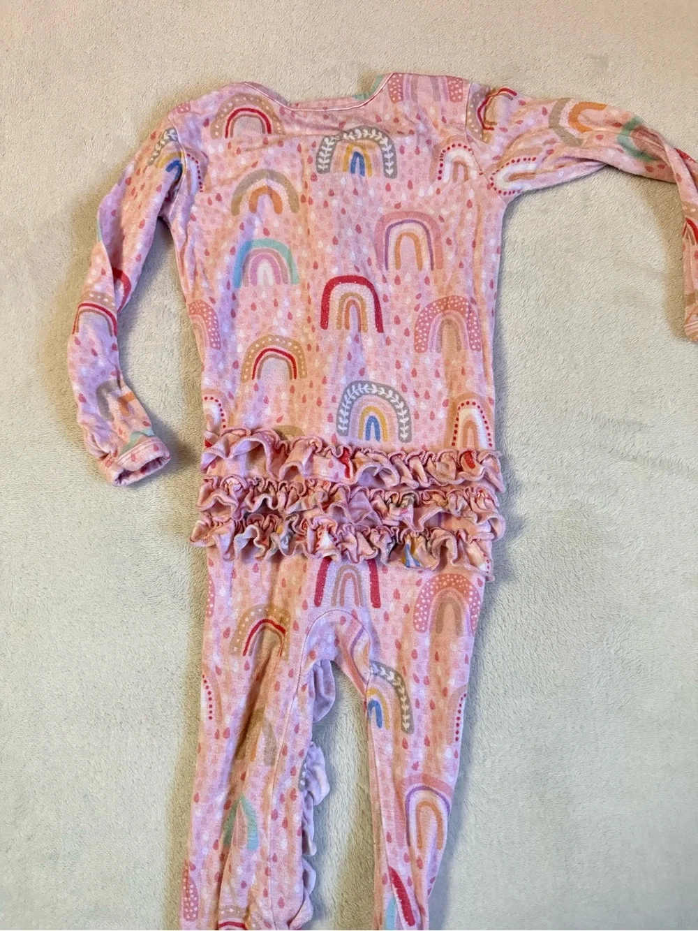 Milk + Coco bamboo footed sleeper in the Rainbow print, 9–12 month